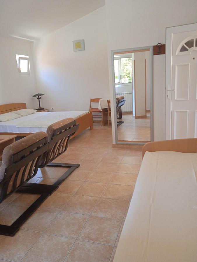 Comfort Apartments Bar Ngoại thất bức ảnh