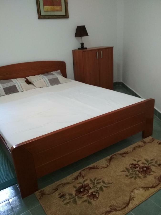 Comfort Apartments Bar Ngoại thất bức ảnh